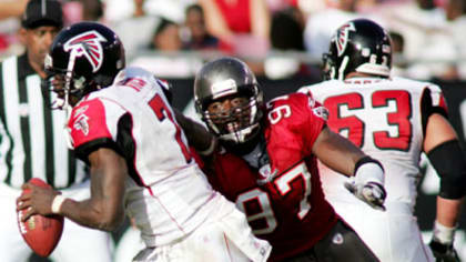 Michael Vick sports Falcons jersey in new Twitter avatar