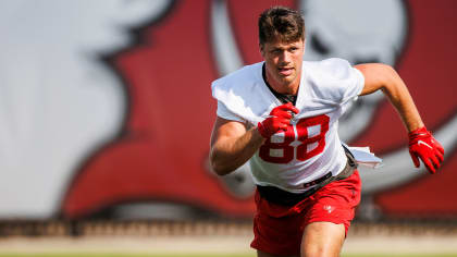 Tampa Bay Buccaneers tight end Cade Otton during a Back Together