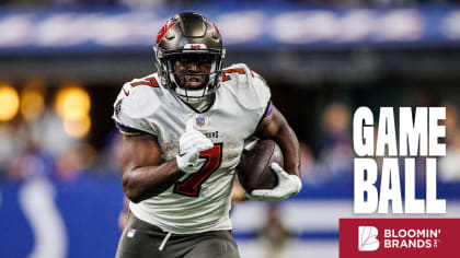 Fournette leads Buccaneers with 4 TDs in another big game vs