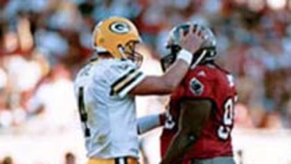 NFL: One more memorable moment for Favre, Packers at Lambeau