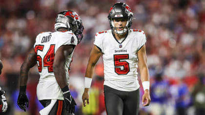 Bucs rookie Jake Camarda clangs punt off AT&T Stadium Jumbotron