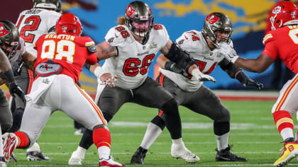 Buccaneers: Ryan Jensen and Alex Cappa are must-keep players