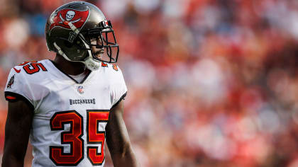 White focused on season after reaching 'good agreement' with Bucs