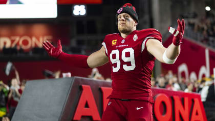 November 13, 2022 Inglewood, CA.Arizona Cardinals defensive end J.J. Watt  #99 in action as Los Angeles Rams offensive tackle Ty Nsekhe #68 looks to  block in the first quarter during the NFL