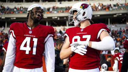 Arizona Cardinals linebacker Myjai Sanders (41) and Cardinals