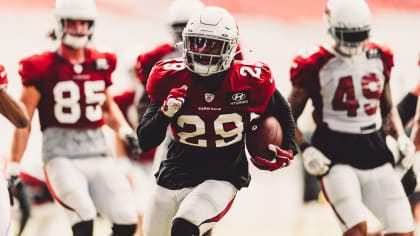 Cardinals' Chase Edmonds leaves game vs. Saints with hamstring injury