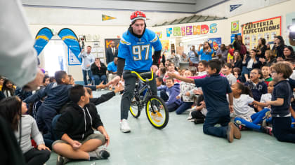 Las Vegas Raiders surprise elementary school principal with Super Bowl  tickets