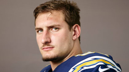 STAR/PAL on X: Joey Bosa of the @Chargers spotted at the Junior