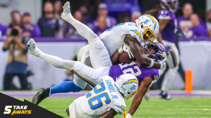 5 Takeaways: Bolts Defense Seals the Deal vs. Vikings