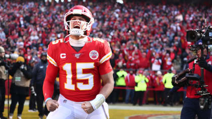 Comfortable in role with Chiefs, in community, Patrick Mahomes enters Year  2 as starter - The Iola Register