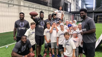 Rookies visit Pro Football Hall of Fame, Play 60 event