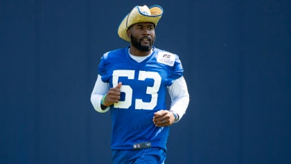 PHOTOS: Darius Leonard Youth Football Camp / Hilltop Park Ribbon