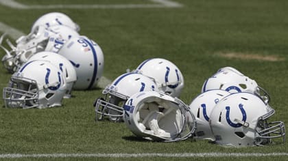 Colts unveil new all-white uniforms for 2015