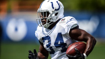 Colts unveil new all-white uniforms for 2015