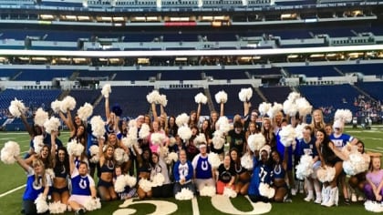 Looks We Love: NFL Cheerleaders Salute in Style!