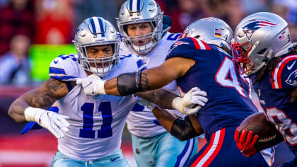 Cowboys' Micah Parsons hits sideline with injury vs Patriots