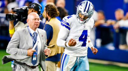 Dallas Cowboys quarterback Dak Prescott fractures thumb in game