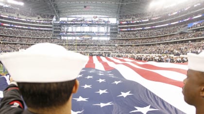 Military Service Members Recognized at Chicago Bears Veterans Day Game, Article