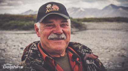 Dolphins icon Larry Csonka reflects on a life of adventure