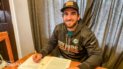 Dophins sign kicker Jason Sanders to contract extension