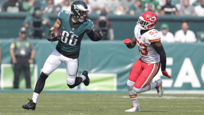 Eagles tight end ZACH ERTZ drives for a first down