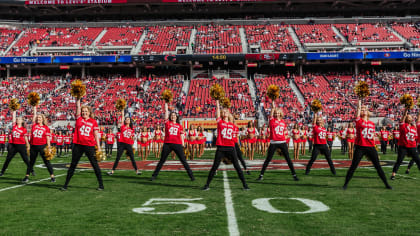 File:SF Gold Rush at 49ers training camp 2010-08-11 1.JPG - Wikimedia  Commons