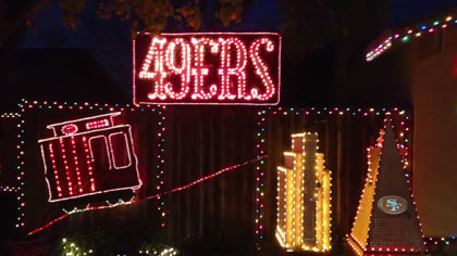 San Francisco 49ers NFL Vintage Christmas Lighted Hawthorne Village  Decorations