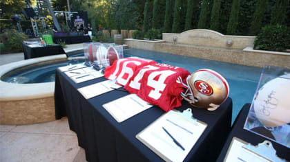 NFL Auction CRUCIAL CATCH 49ERS JOE STALEY GAME WORN 49ERS JERSEY (OCTOBER  23, 2016)