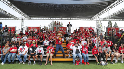 Vets Visit San Francisco 49ers' Training Camp > U.S. Department of