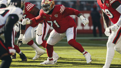 Lobos retire jersey of NFL star Trent Williams