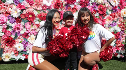 49er Fans Get Loud at Official NFL Playoff Watch Parties in San