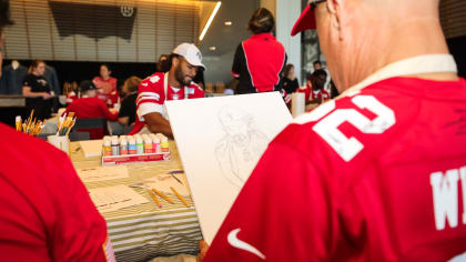 49ers Players Host Holiday Blitz with Shoe Palace and Visa