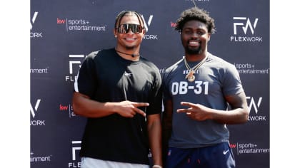 WATCH: Bears QB Justin Fields interacts with kids at his annual camp