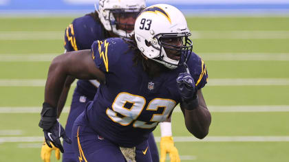 Chicago Bears defensive tackle Justin Jones (93) reacts against