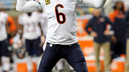 Cutler provides Bears with playoff-worthy offense