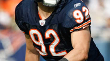 Chicago Bears linebacker Hunter Hillenmeyer (92) and cornerback