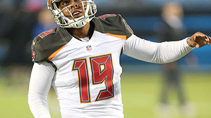 Buccaneers Waive Roberto Aguayo