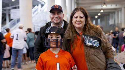 Watch: Bears Return to Soldier Field for Annual Family Fest Practice - Bears  Insider