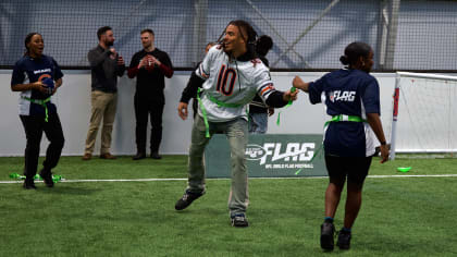 Bears, Jets launch inaugural girls flag football league in United Kingdom