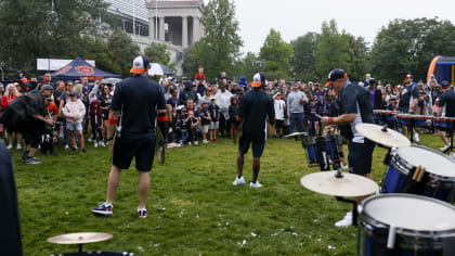 Bears draw more than 15,000 fans for Family Fest - Chicago Sun-Times