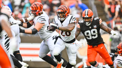 Cincinnati Bengals RB Joe Mixon on Youth Football Camp - video