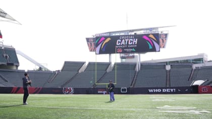 Cincinnati Bengals 2022 Nfl Intercept Cancer Crucial Catch Therma