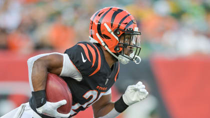 Ex-Michigan RB Chris Evans stars in new role during Bengals' Super