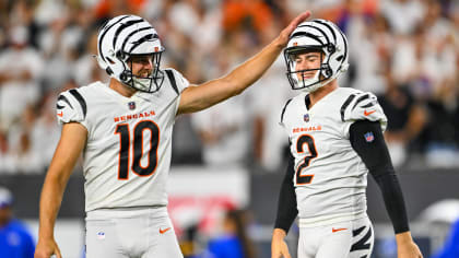 Cincinnati Bengals offensive tackle Isaiah Prince (75) lines up before the  snap during an NFL football game against the Arizona Cardinals, Friday,  Aug. 12, 2022, in Cincinnati. (AP Photo/Zach Bolinger Stock Photo - Alamy