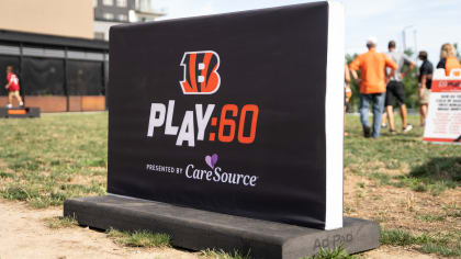 Play 60