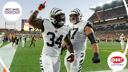 Cincinnati Bengals center Ted Karras (64) looks to make a block during an  NFL football game against the Pittsburgh Steelers, Sunday, Sep. 11, 2022,  in Cincinnati. (AP Photo/Kirk Irwin Stock Photo - Alamy