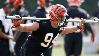 Carlos Dunlap: Sam Hubbard courting possible Bengals No. 1 pick Burrow