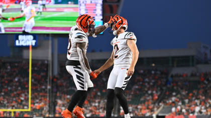 Cincinnati Bengals' Evan McPherson (2) and Trayveon Williams (32) warm up  during an NFL football game against the Baltimore Ravens, Sunday, Sept. 17,  2023, in Cincinnati. (AP Photo/Jeff Dean Stock Photo - Alamy