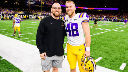 Buffalo Bills' Reid Ferguson, Tyler Matakevich host dog-friendly Yappy Hour