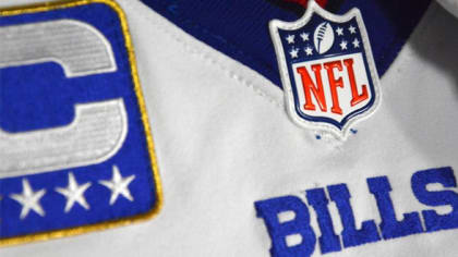 No, that's not a Darth Vader patch on Eli Manning's uniform